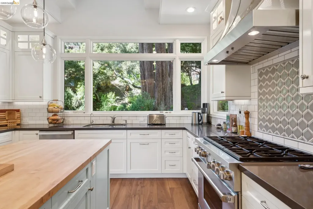 1196 Keith Avenue Berkeley CA 94708