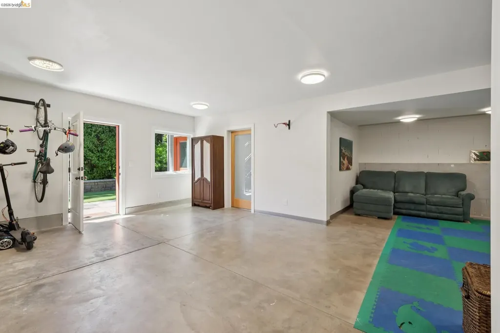 1196 Keith Avenue Berkeley CA 94708