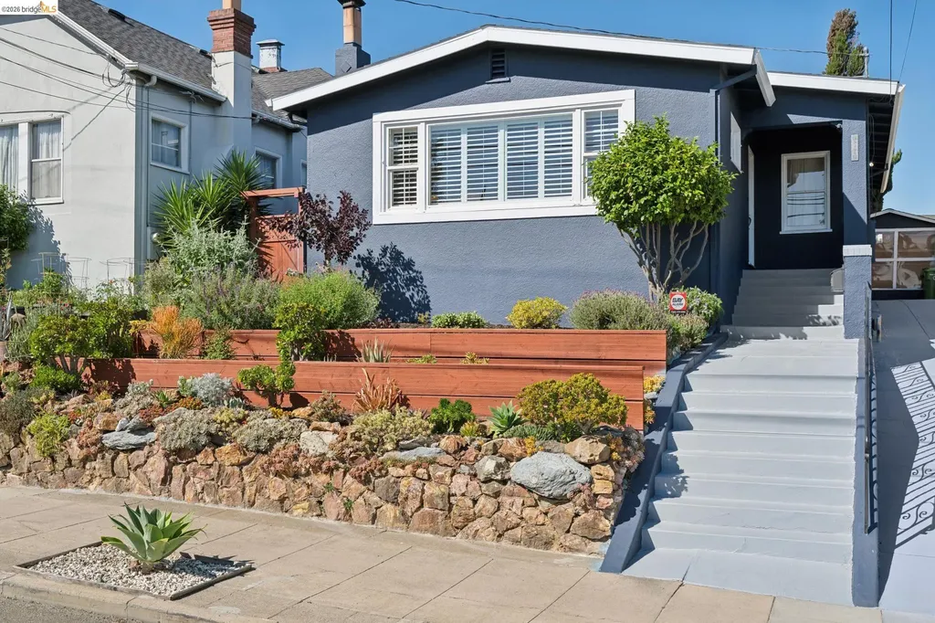 5208 Trask Street Oakland CA 94601