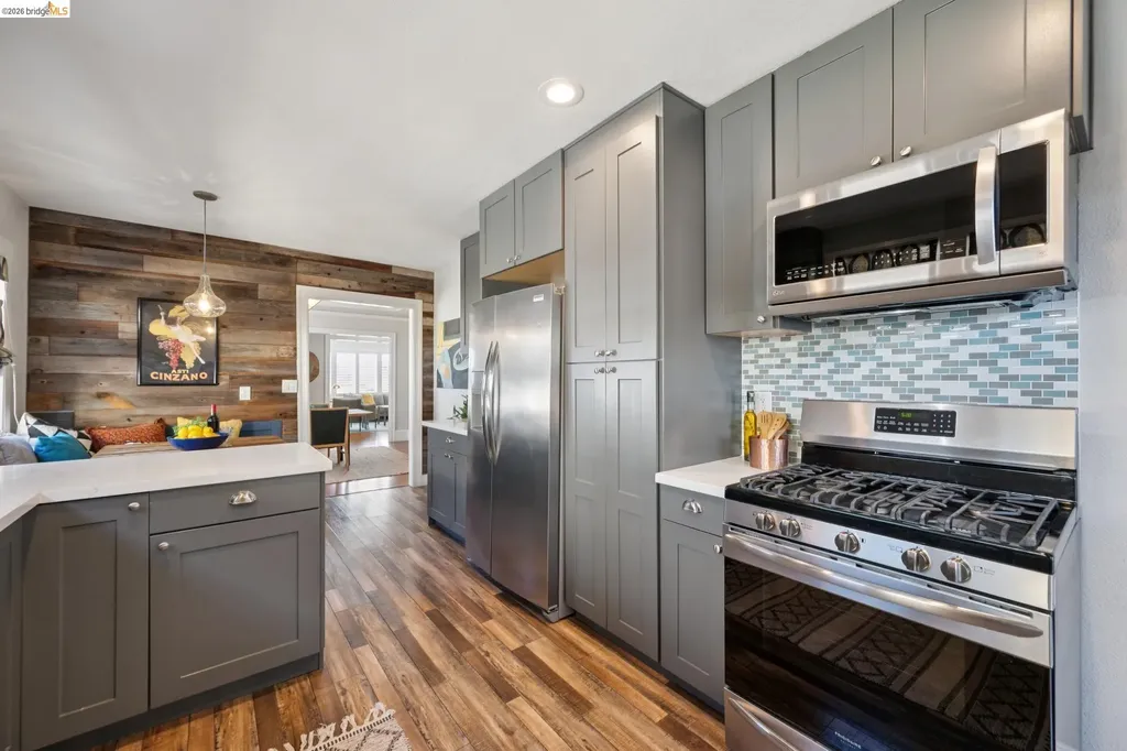 5208 Trask Street Oakland CA 94601