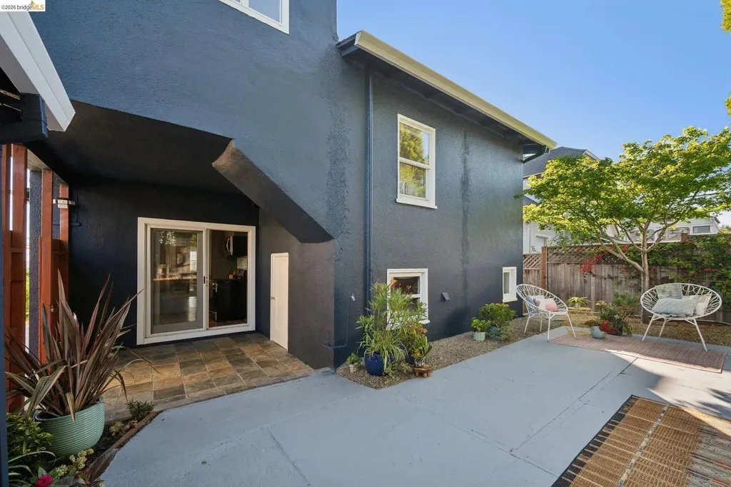 5208 Trask Street Oakland CA 94601