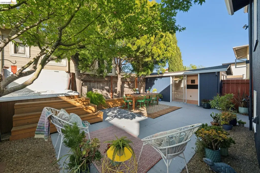 5208 Trask Street Oakland CA 94601