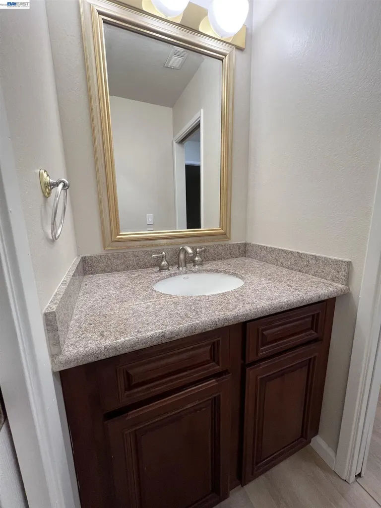 4176 San Pablo Dam Road El Sobrante CA 94803