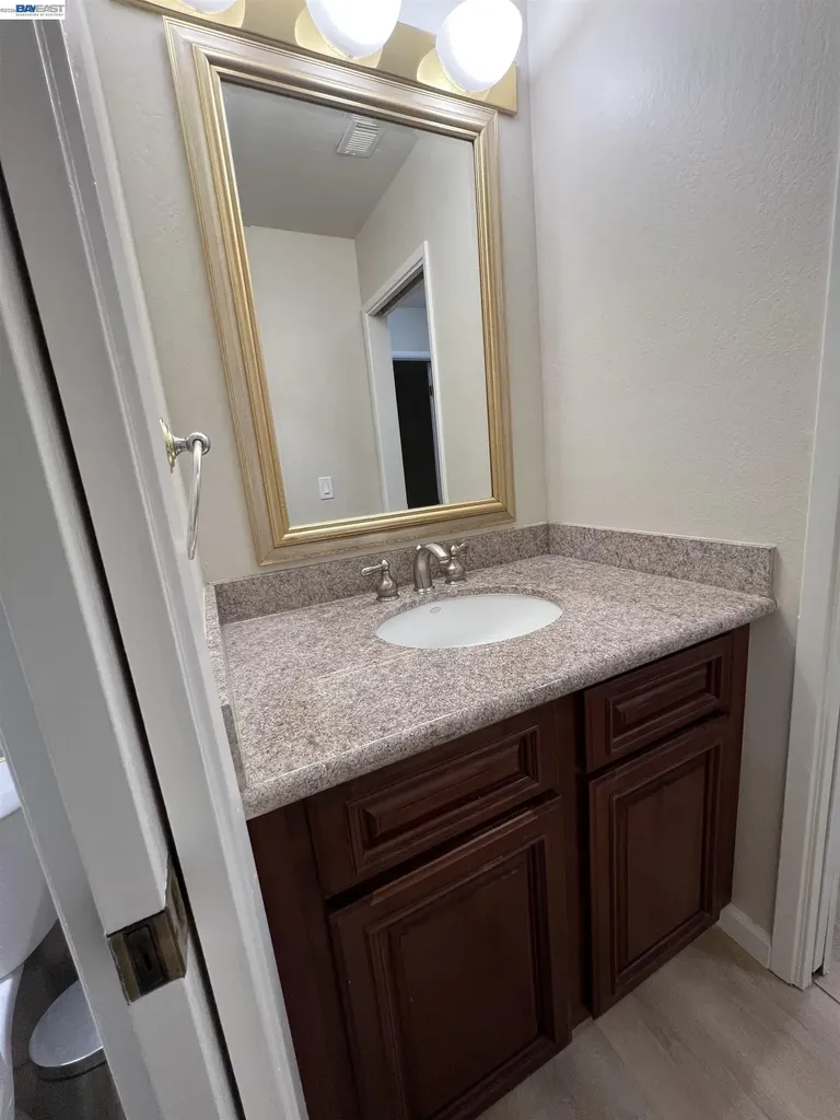 4176 San Pablo Dam Road El Sobrante CA 94803