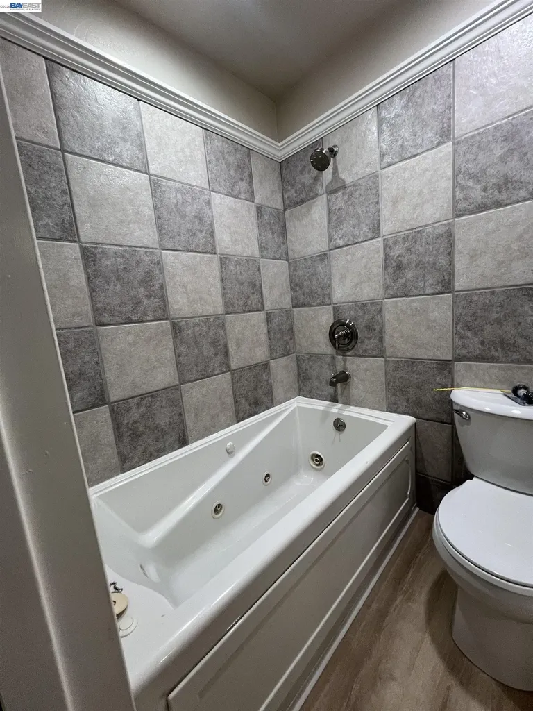 4176 San Pablo Dam Road El Sobrante CA 94803