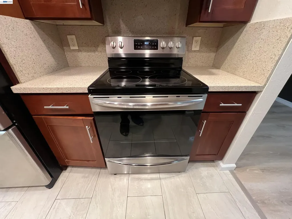 4176 San Pablo Dam Road El Sobrante CA 94803