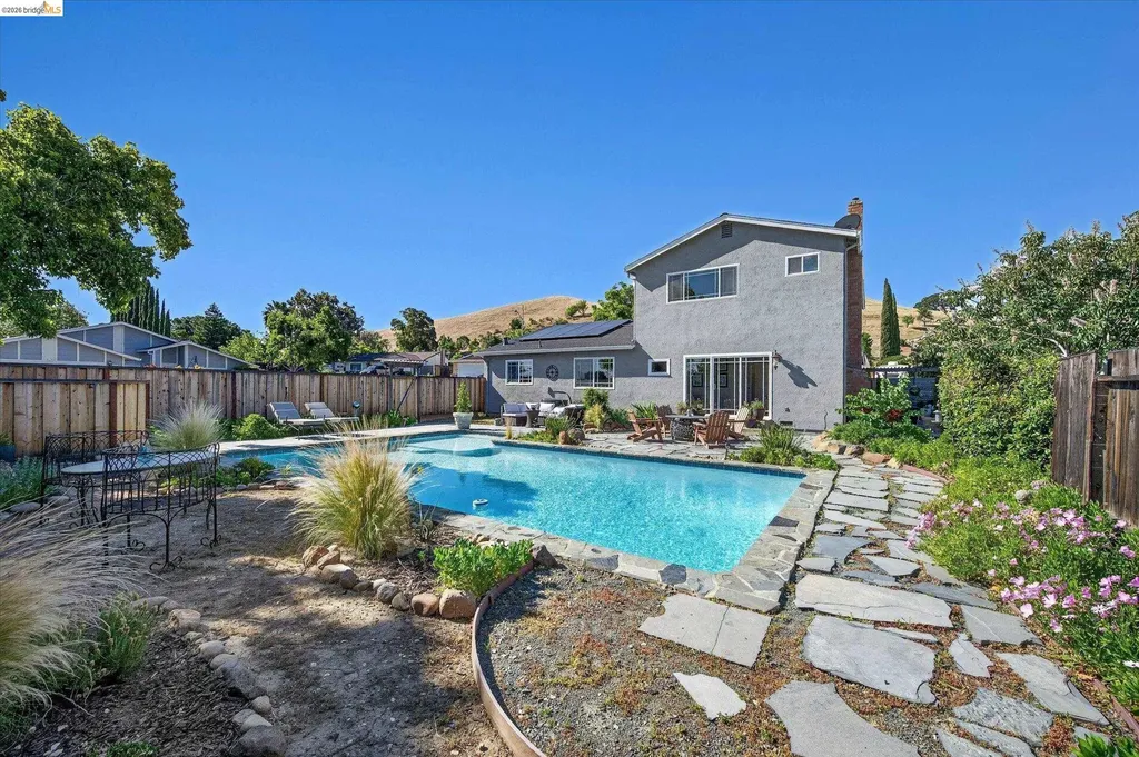 2458 Grimsby Drive Antioch CA 94509