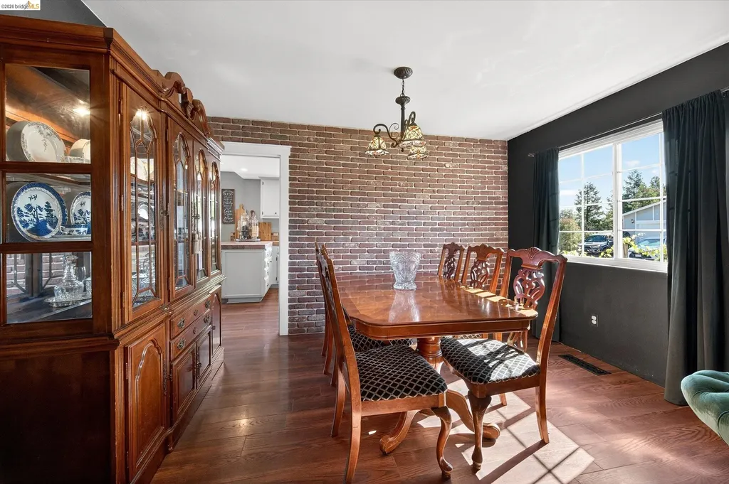 2458 Grimsby Drive Antioch CA 94509