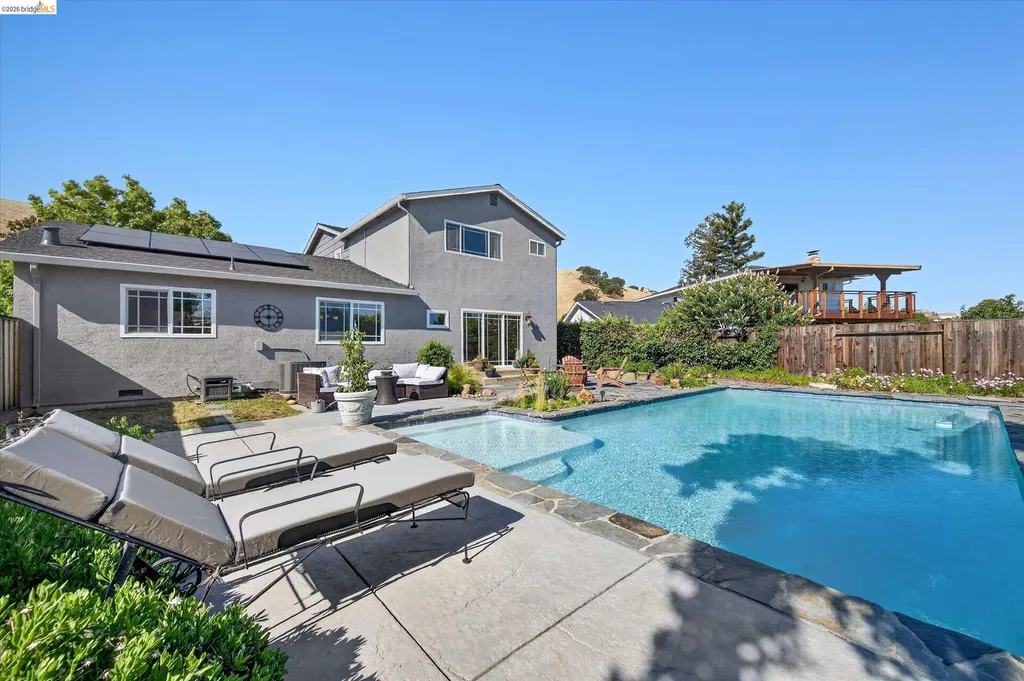 2458 Grimsby Drive Antioch CA 94509