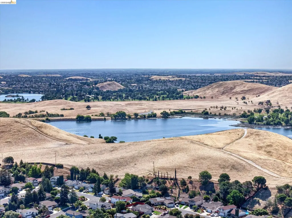 2458 Grimsby Drive Antioch CA 94509