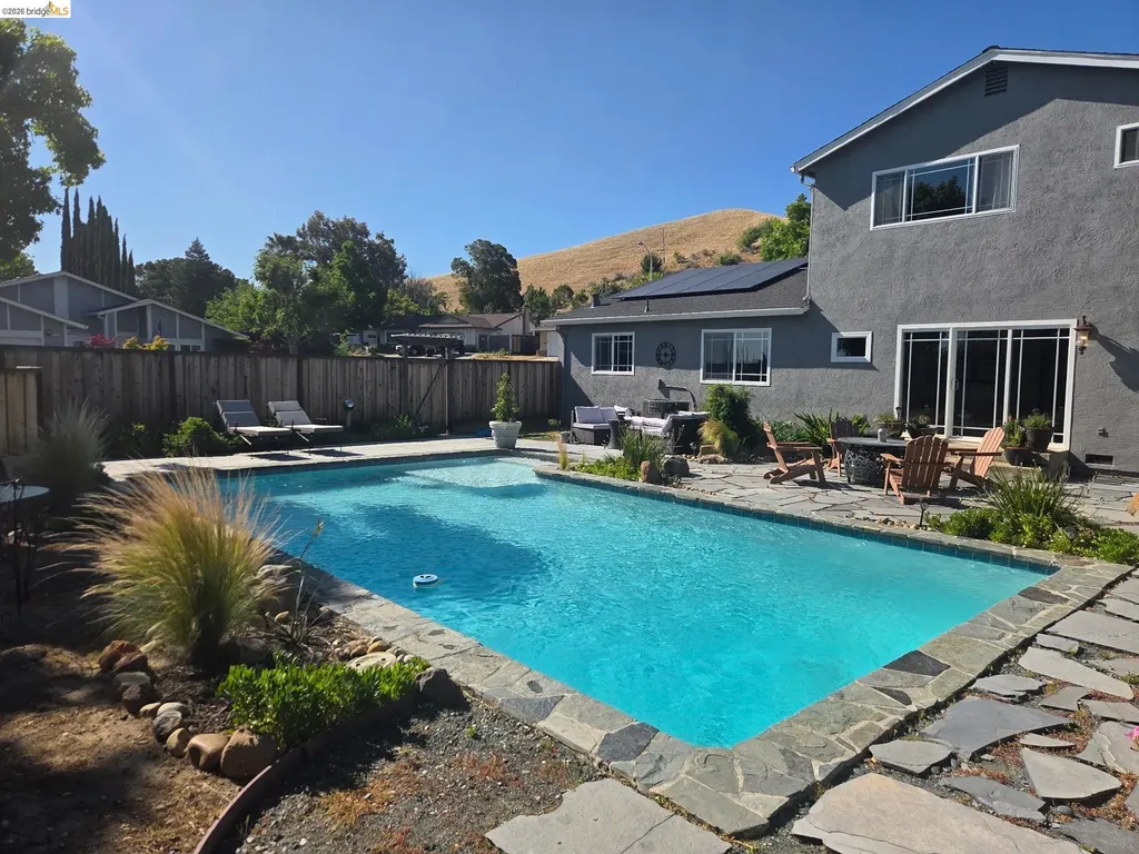 2458 Grimsby Drive Antioch CA 94509
