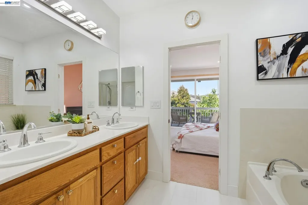 857 Bridgeway Circle El Sobrante CA 94803