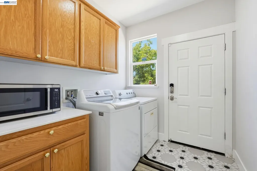 857 Bridgeway Circle El Sobrante CA 94803