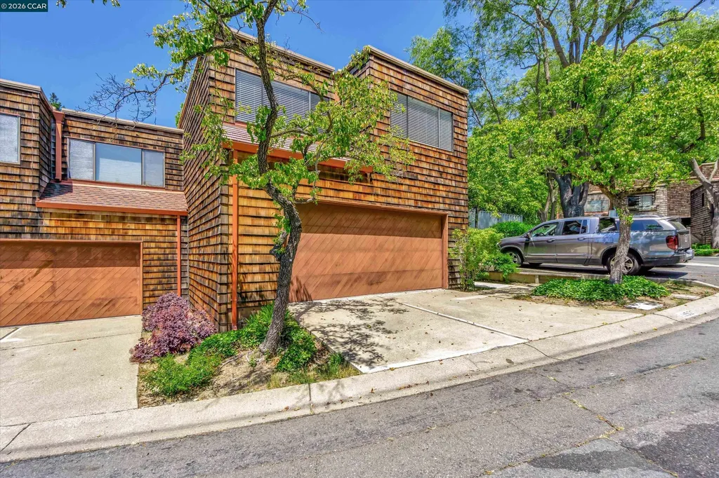 1956 Fair Ridge Court Walnut Creek CA 94597