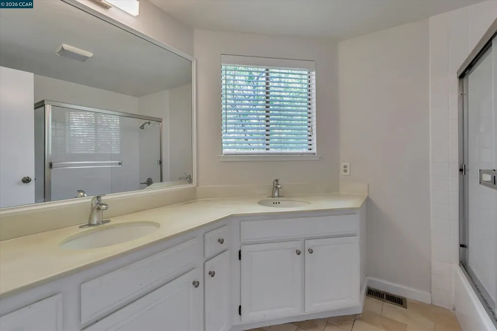 1956 Fair Ridge Court Walnut Creek CA 94597