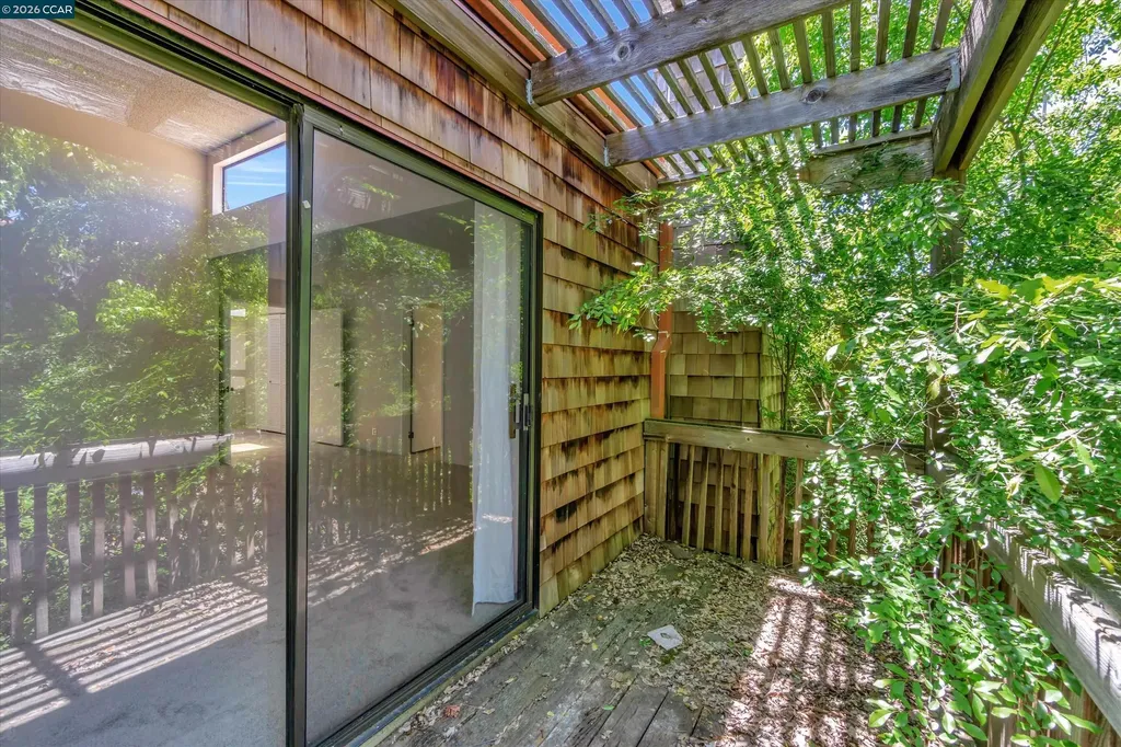 1956 Fair Ridge Court Walnut Creek CA 94597