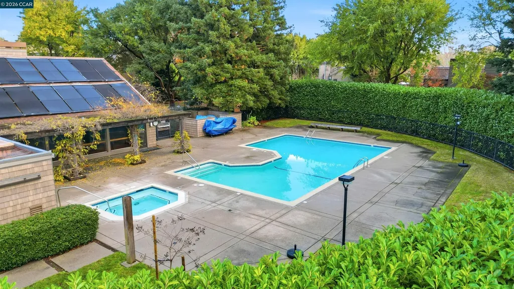 1956 Fair Ridge Court Walnut Creek CA 94597