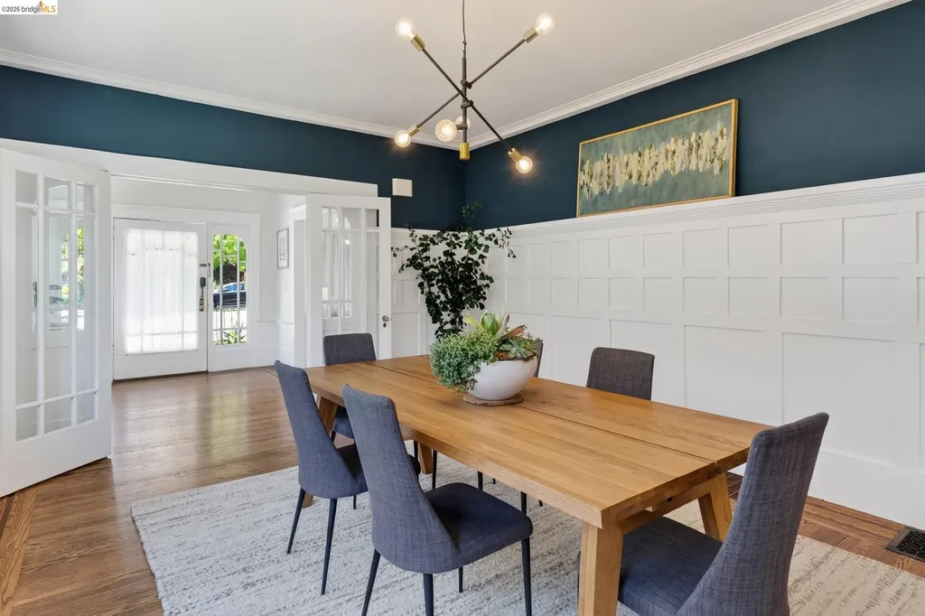 5501 Thomas Avenue Oakland CA 94618