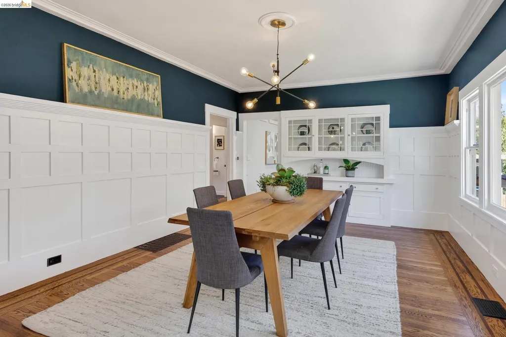 5501 Thomas Avenue Oakland CA 94618