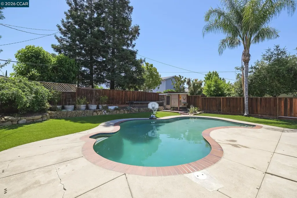 1325 Sumac Circle Concord CA 94521