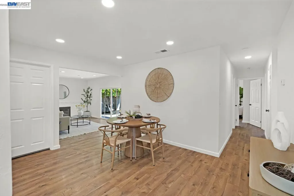 34352 Newton Court Fremont CA 94555