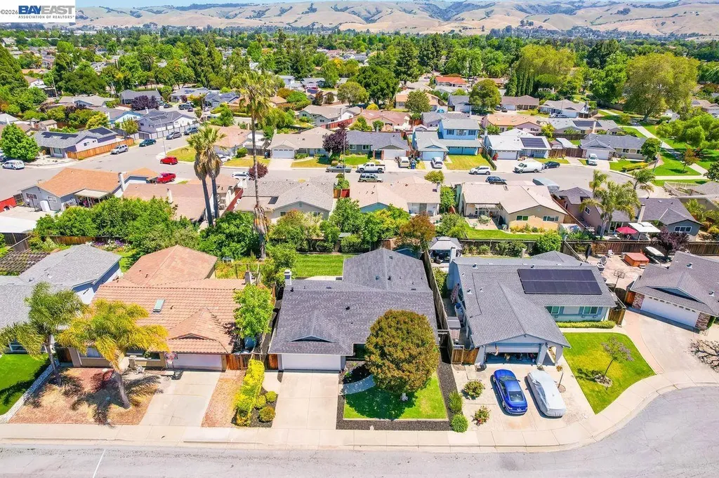 34352 Newton Court Fremont CA 94555