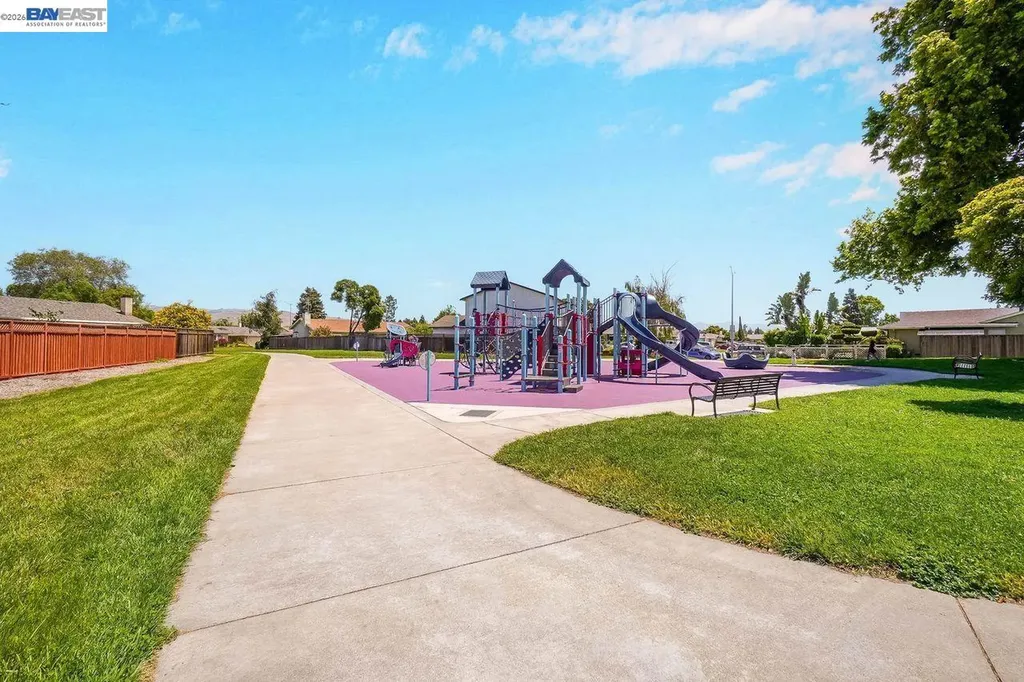 34352 Newton Court Fremont CA 94555