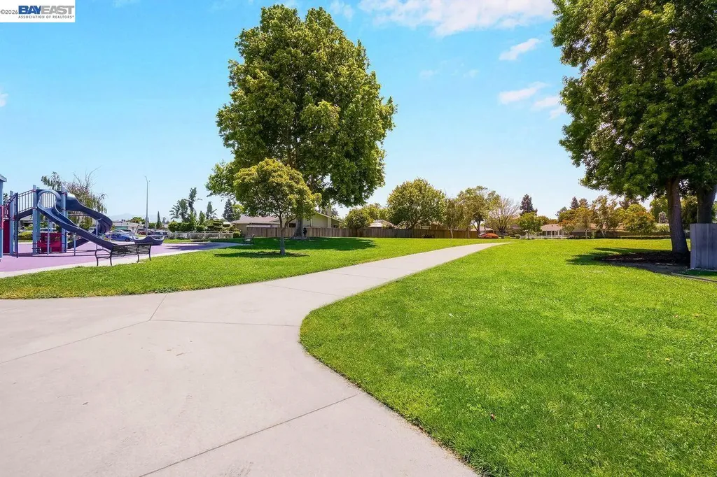 34352 Newton Court Fremont CA 94555