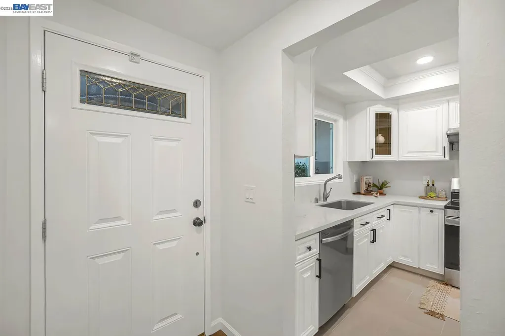 34352 Newton Court Fremont CA 94555