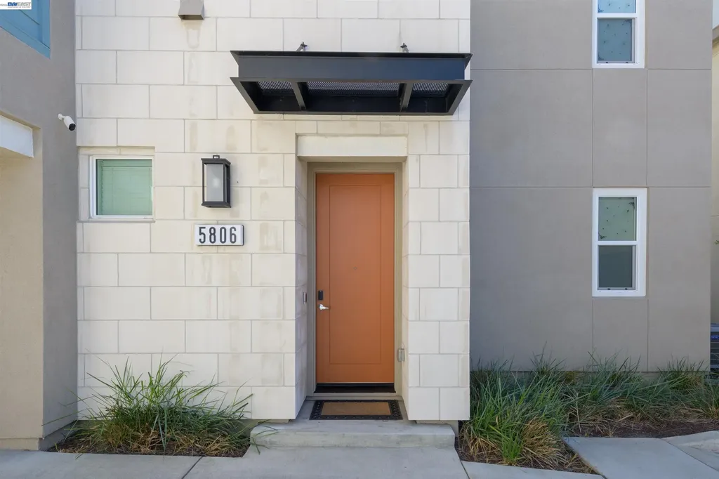 5806 Silhouette Court Dublin CA 94568
