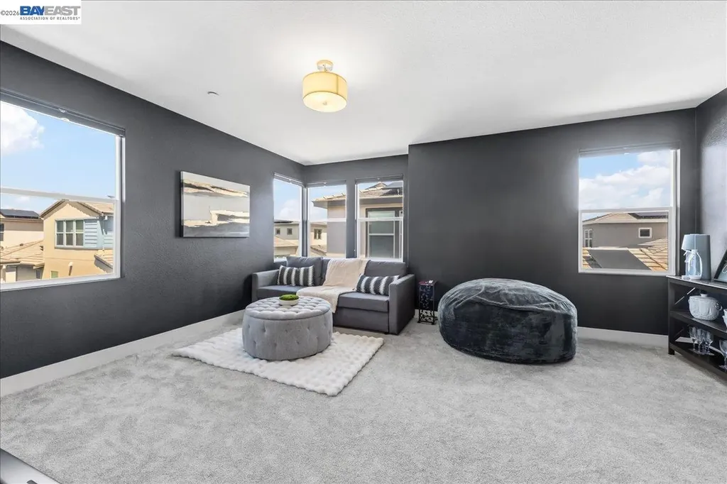 5806 Silhouette Court Dublin CA 94568