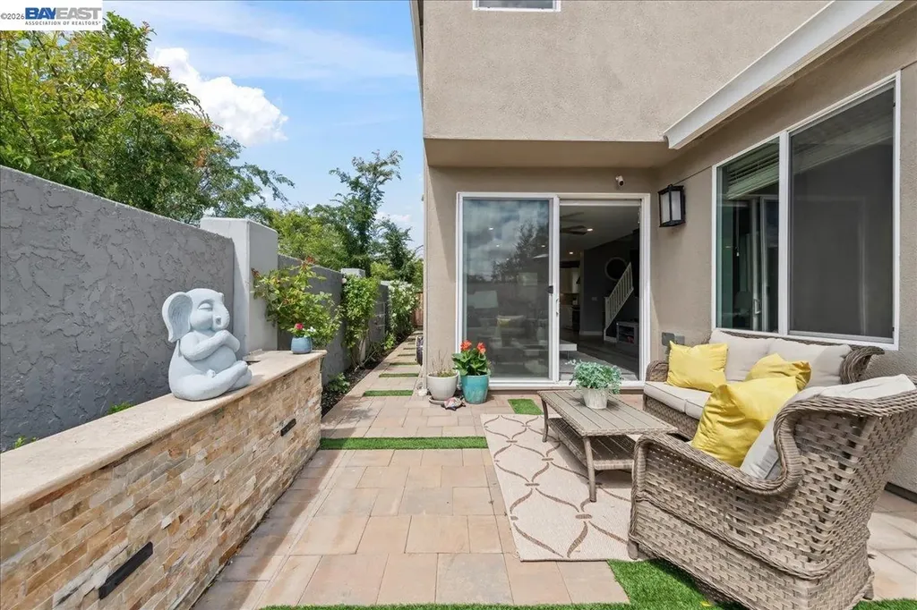 5806 Silhouette Court Dublin CA 94568