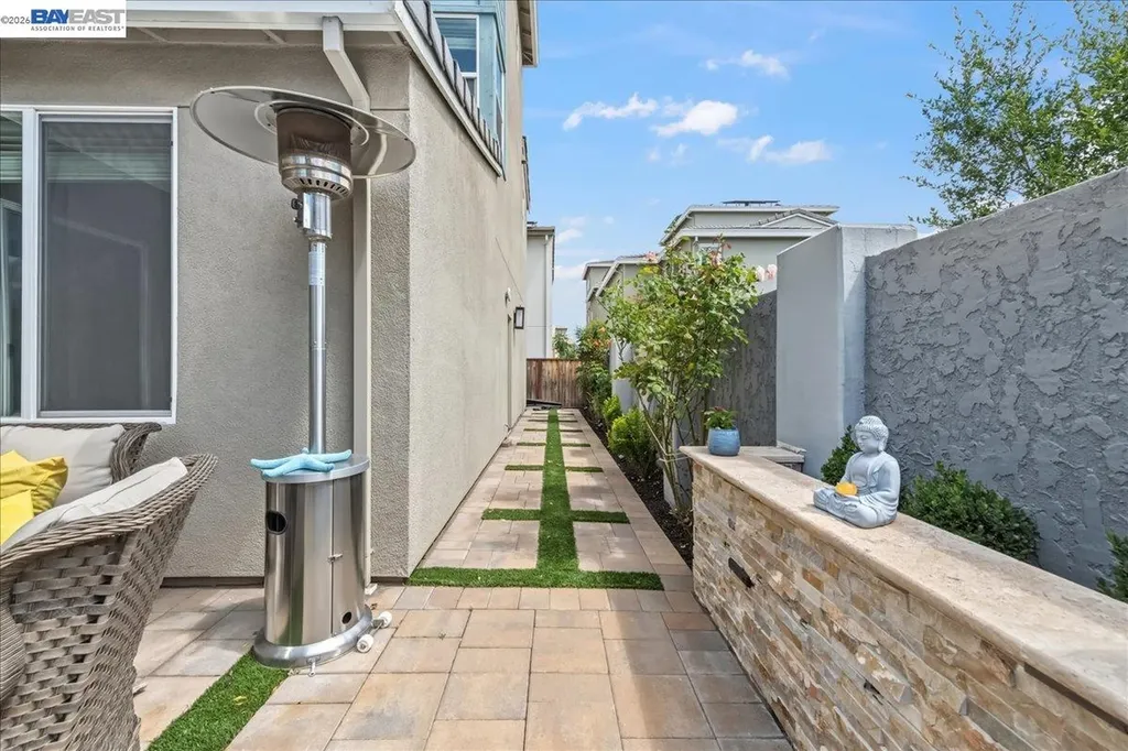 5806 Silhouette Court Dublin CA 94568