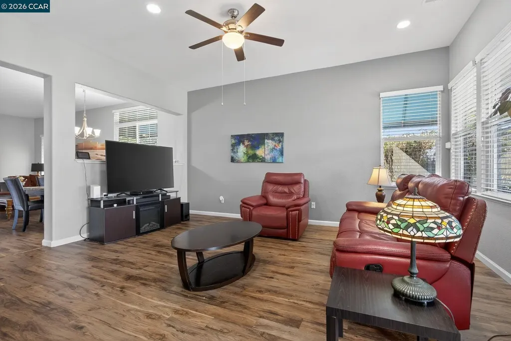 1528 Katy Way Brentwood CA 94513