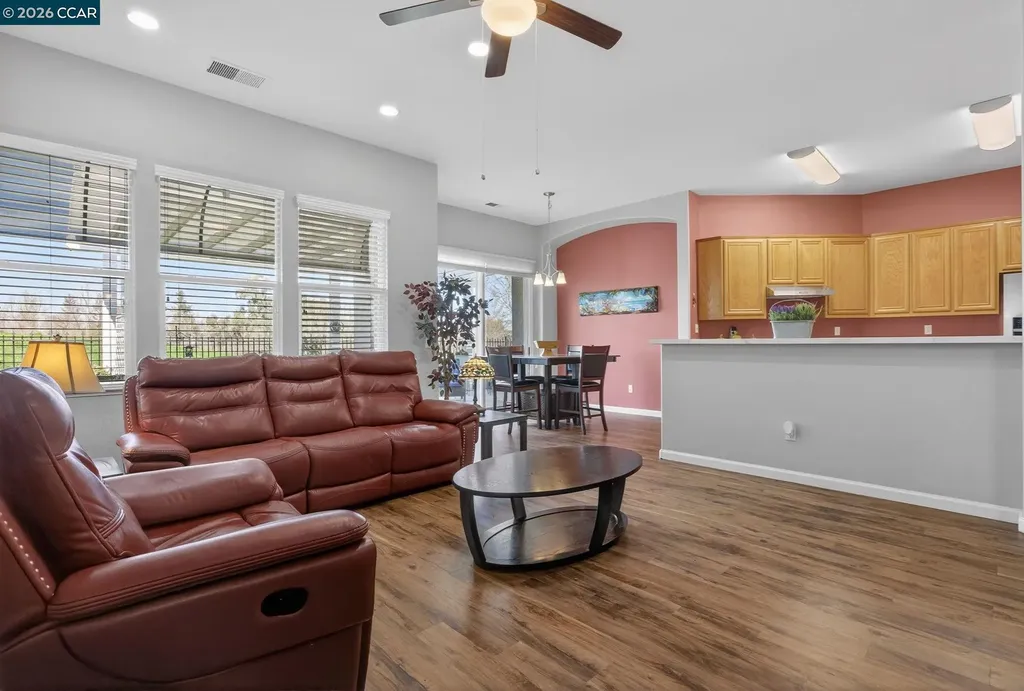1528 Katy Way Brentwood CA 94513