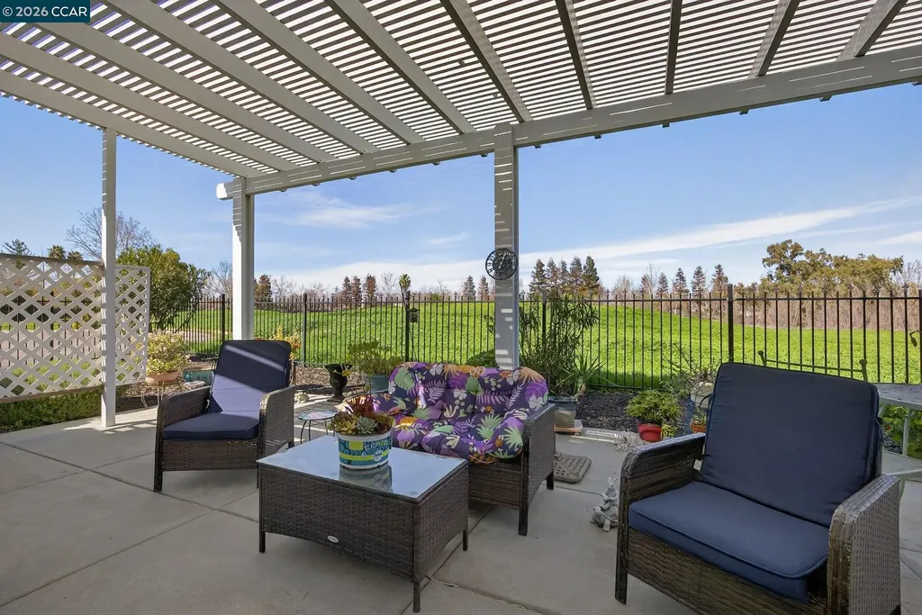 1528 Katy Way Brentwood CA 94513