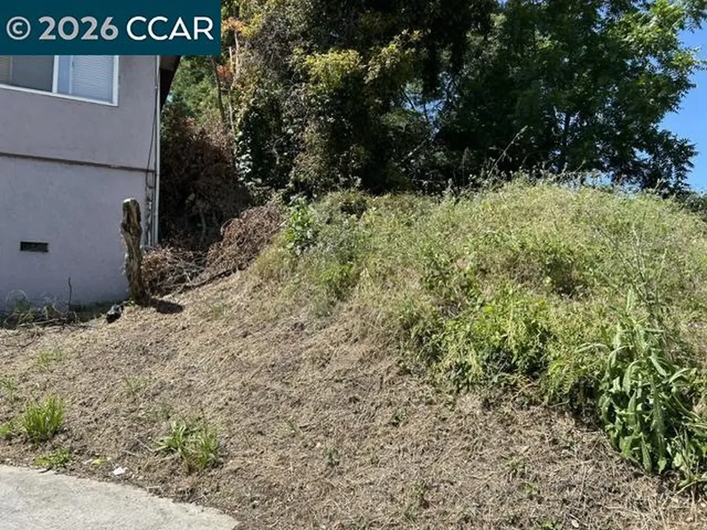 5229 Macarthur Boulevard Oakland CA 94619