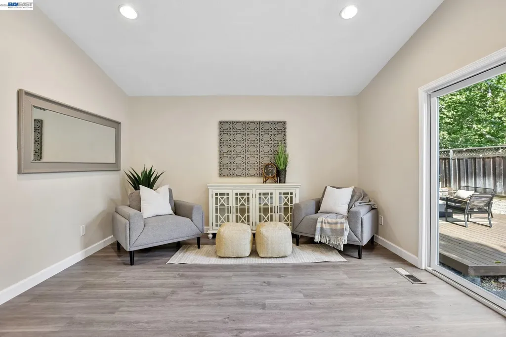 498 Freitas Road Danville CA 94526