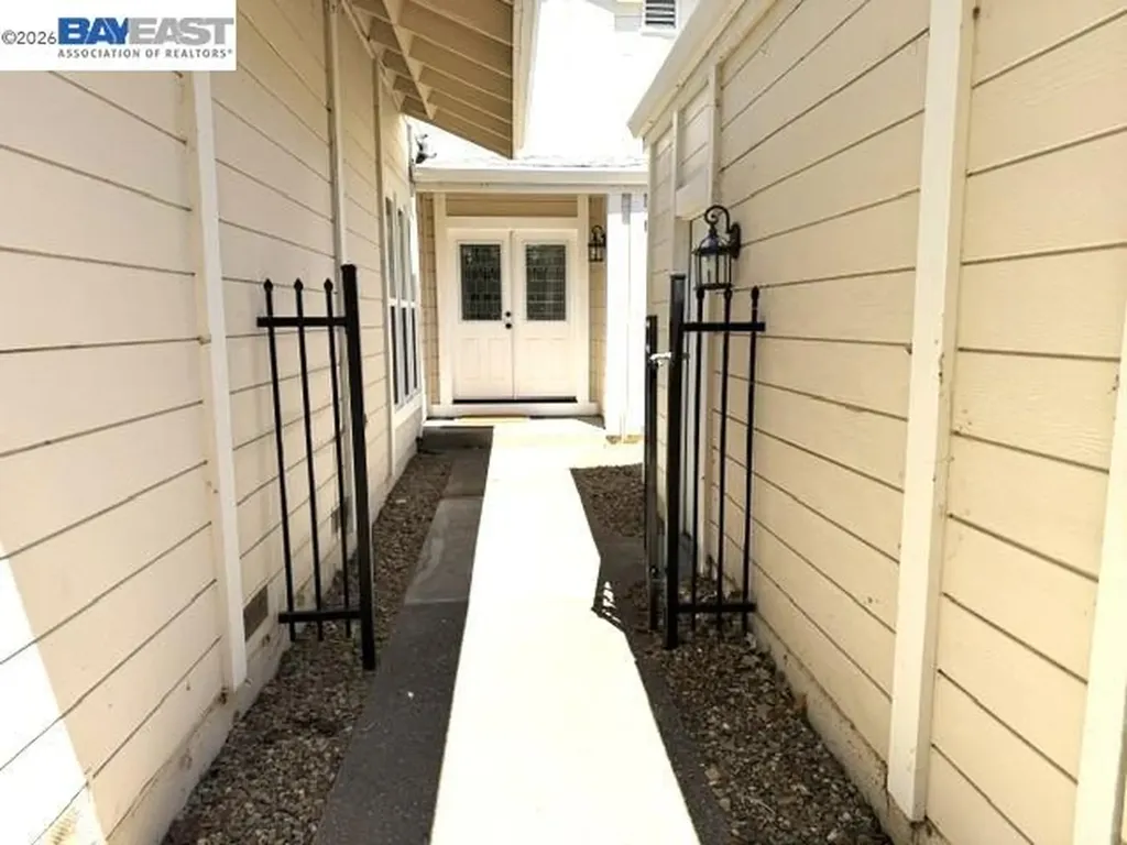 498 Freitas Road Danville CA 94526