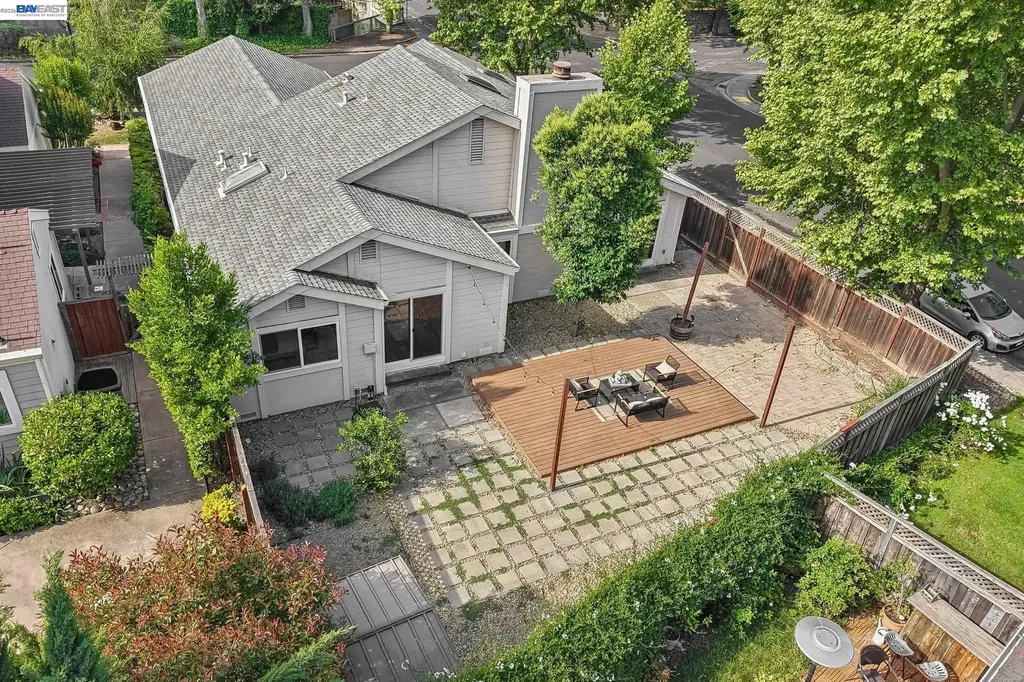 498 Freitas Road Danville CA 94526
