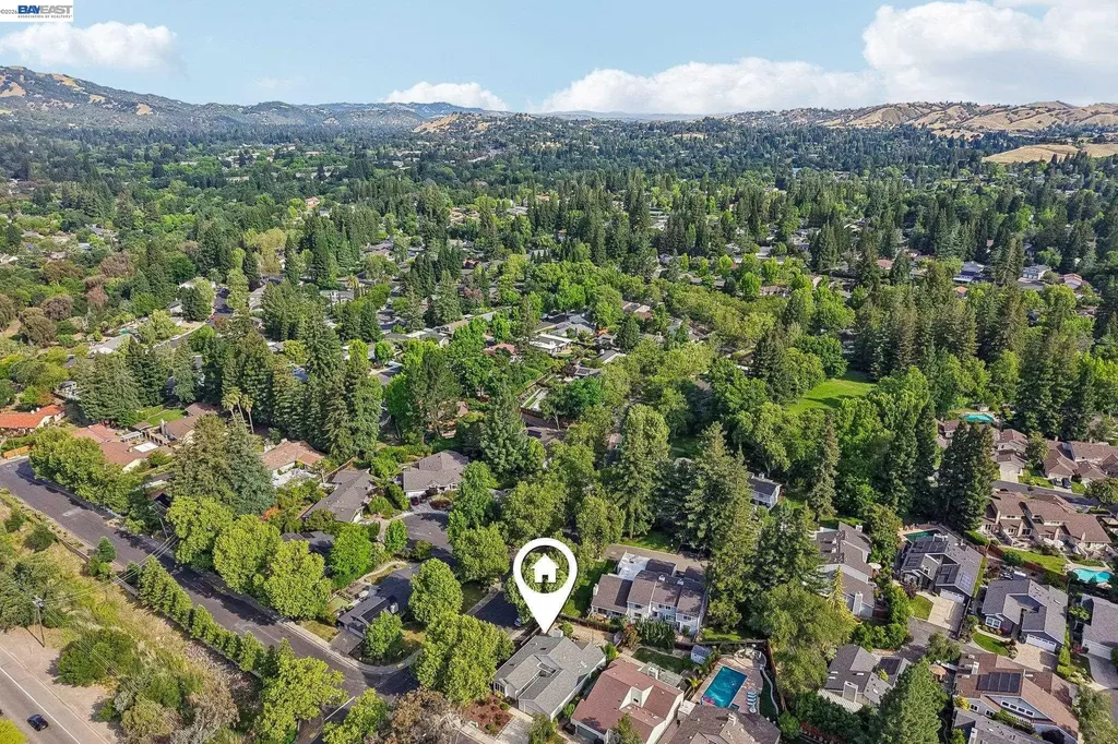 498 Freitas Road Danville CA 94526