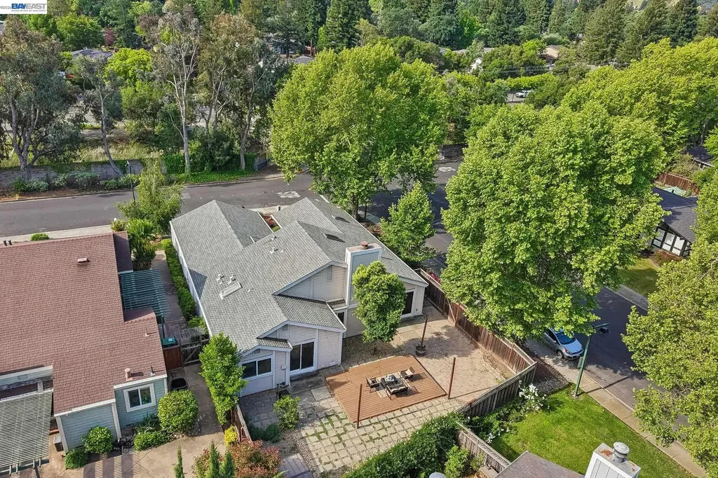 498 Freitas Road Danville CA 94526