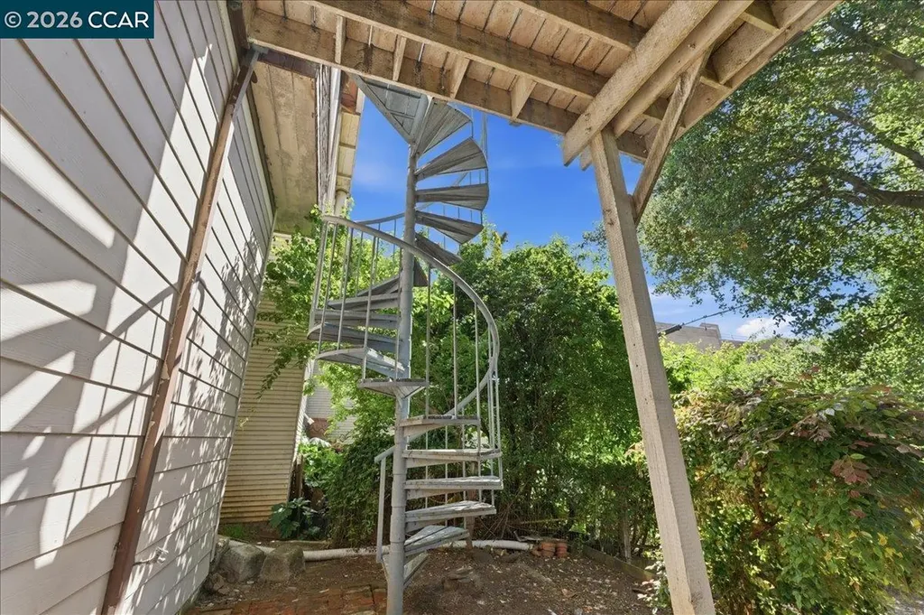 4113 Terrace Street Oakland CA 94611