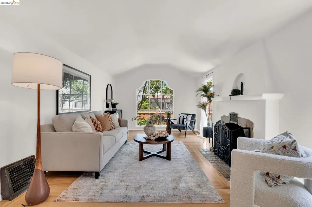 844 Ramona Albany CA 94706