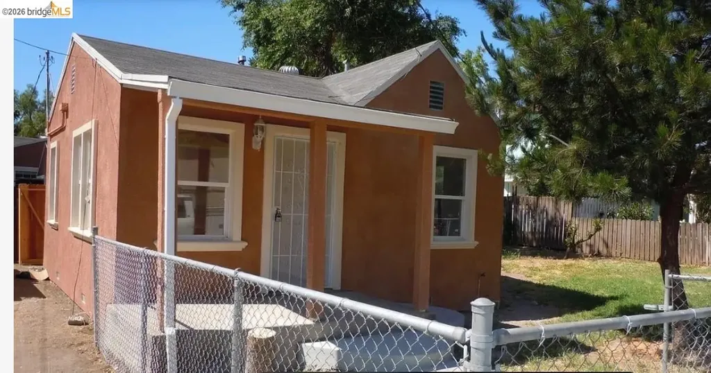 327 20th Street Antioch CA 94509
