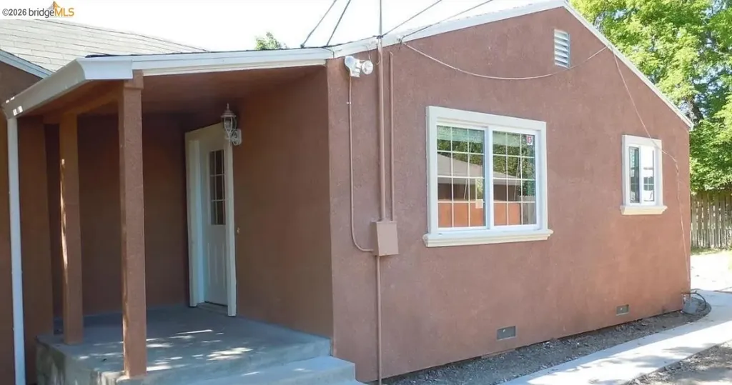 327 20th Street Antioch CA 94509
