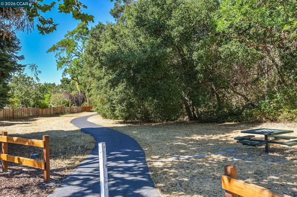 421 Stoneybrook Court Danville CA 94506