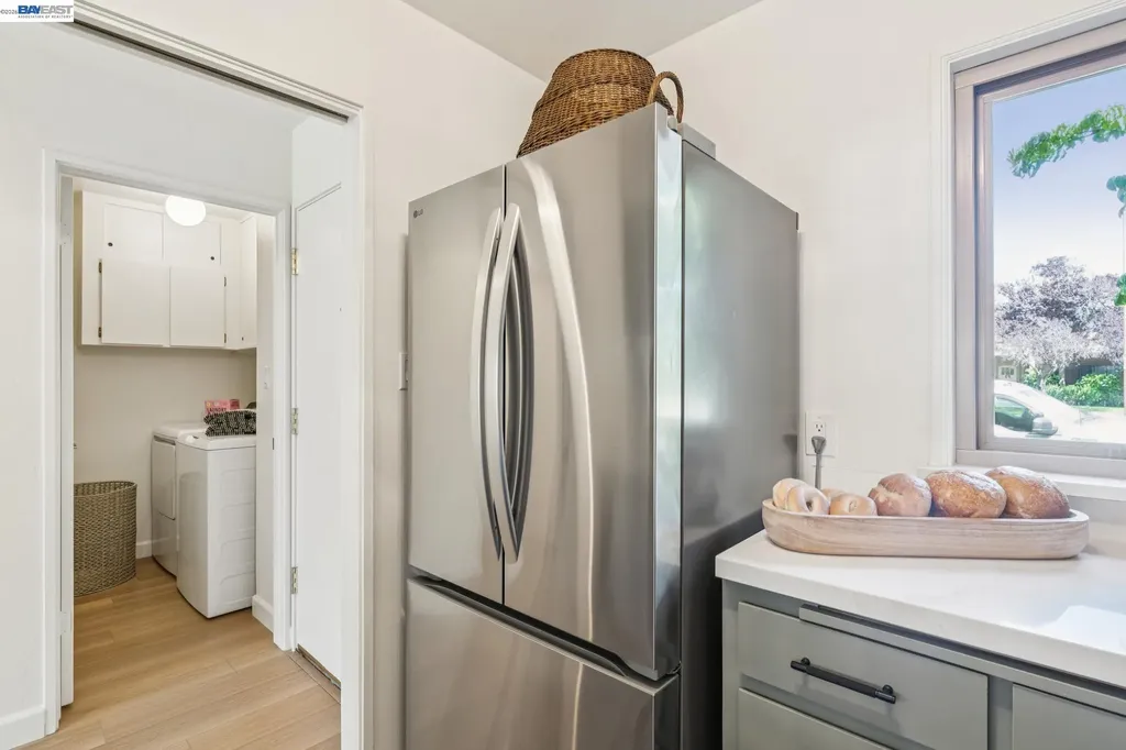 1159 Island Drive Alameda CA 94502