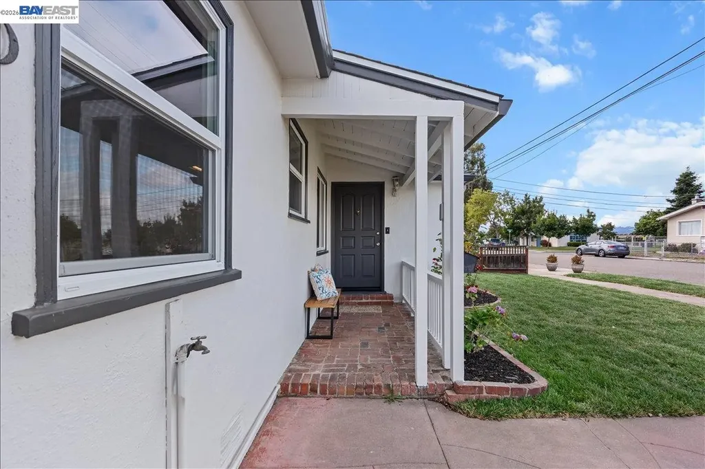 320 Beach Road Alameda CA 94502