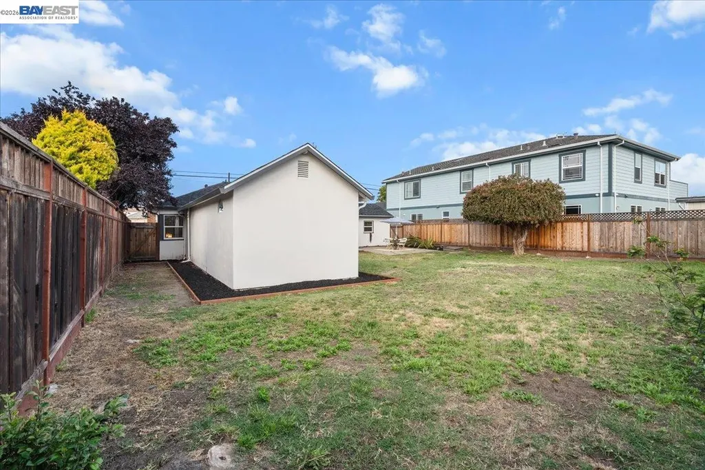 320 Beach Road Alameda CA 94502